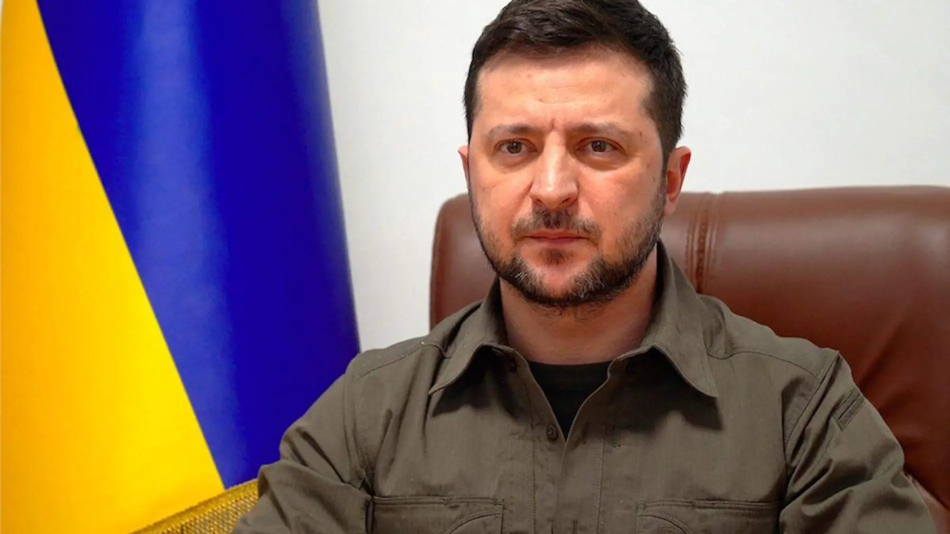 Zelensky rechaza reconocer independencia de territorios separatistas para frenar a Rusia